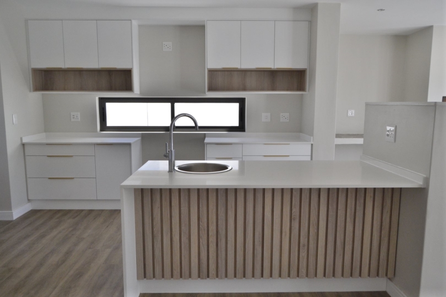 4 Bedroom Property for Sale in Croydon Gardens Estate Western Cape
